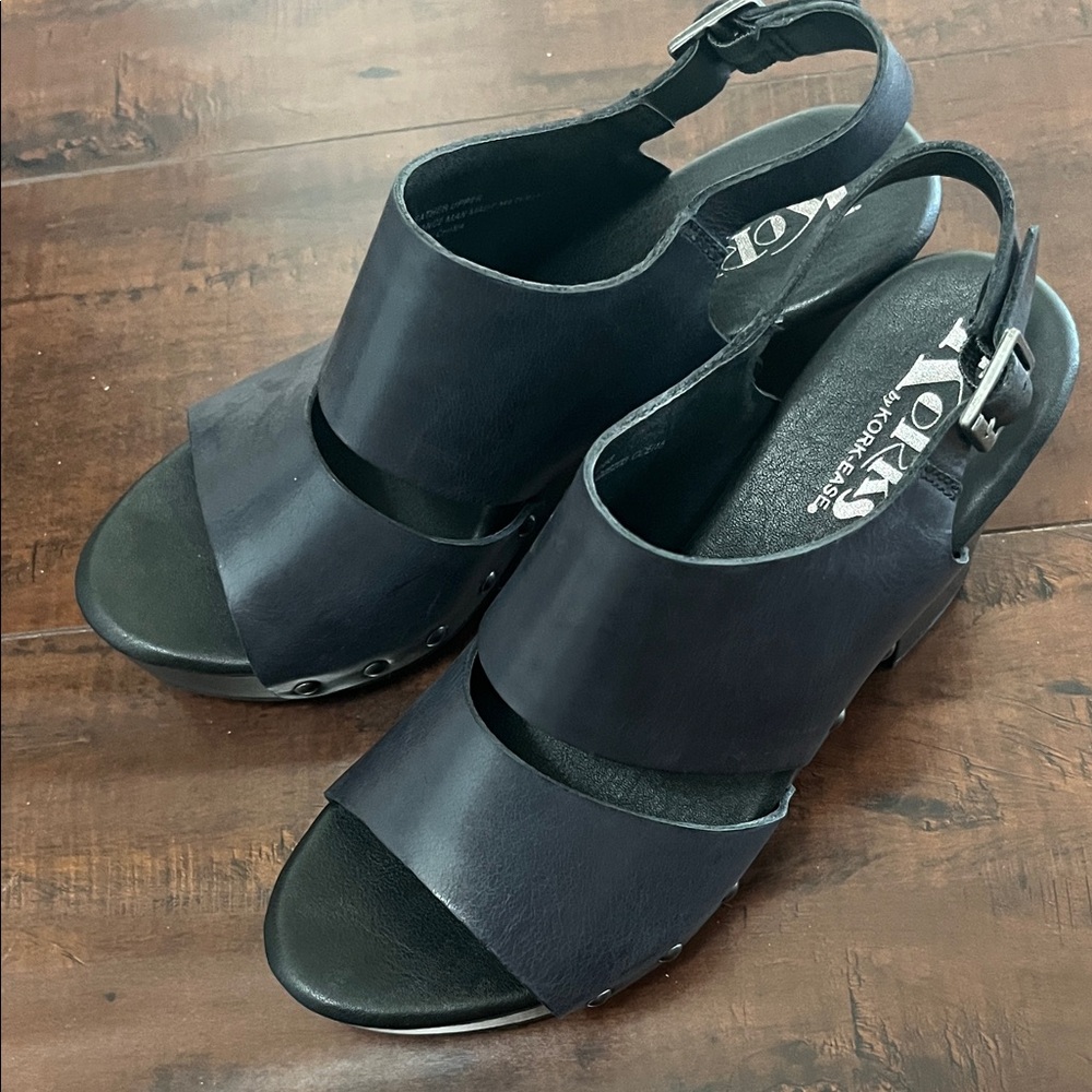 Kork-Ease Dark Leather Platform Sandals